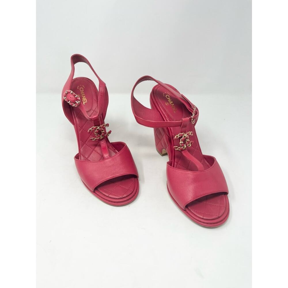 Chanel Interlocking CC Quilted Sandal Logo Red Pink Leather size 42 EU 11 US